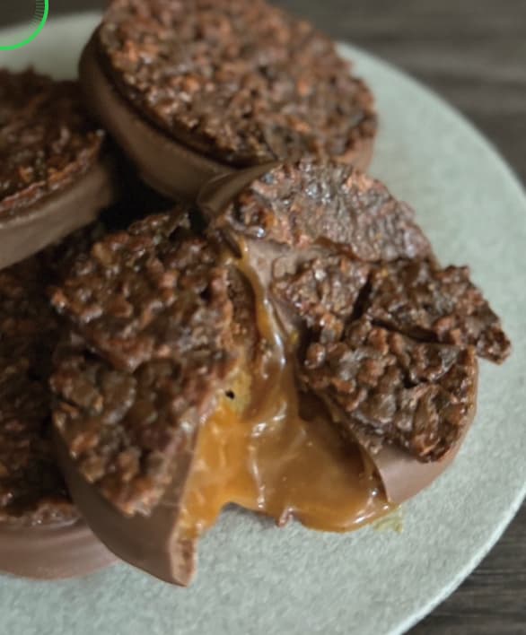 ブルターニュキャラメルサンドグリュエドカカオ